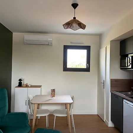 מלון דירות Claila Appart-hotel 3*