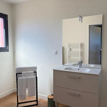 Claila Appart-hotel Abzac (Gironde)